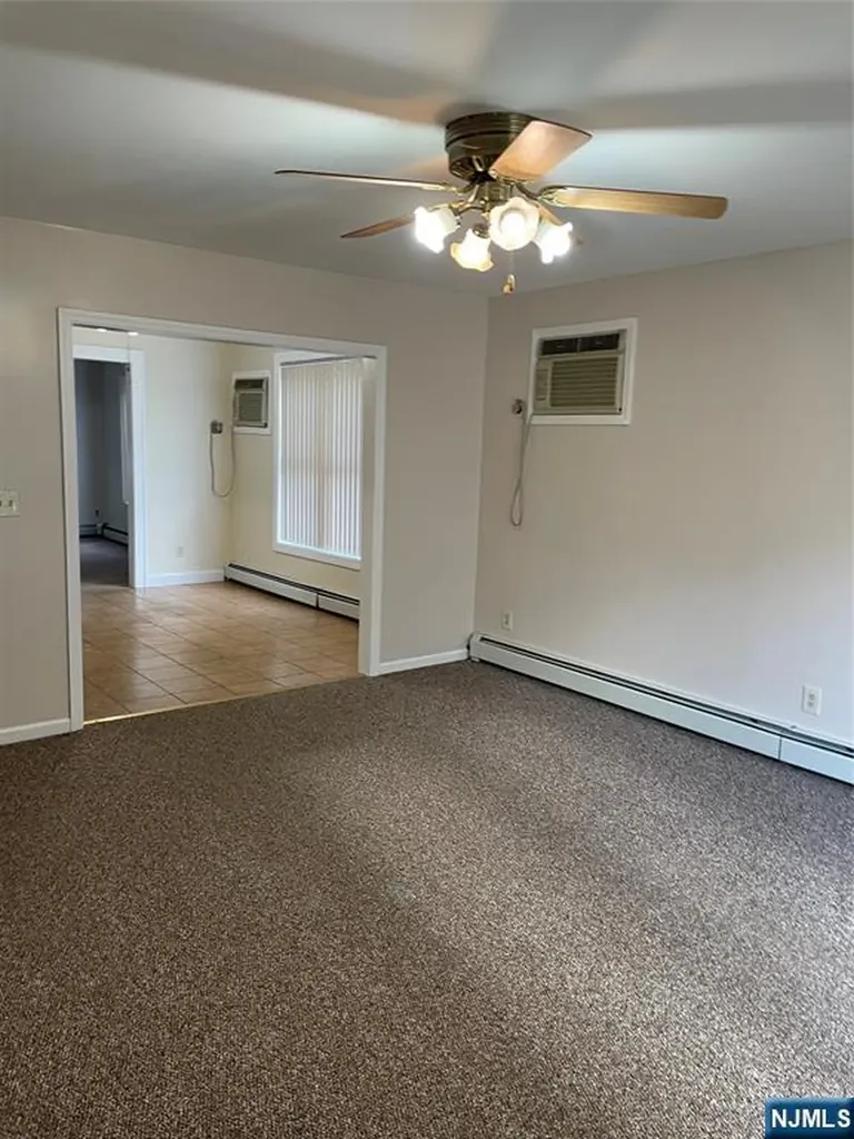 71 Gillespie Road Bloomfield NJ 07003