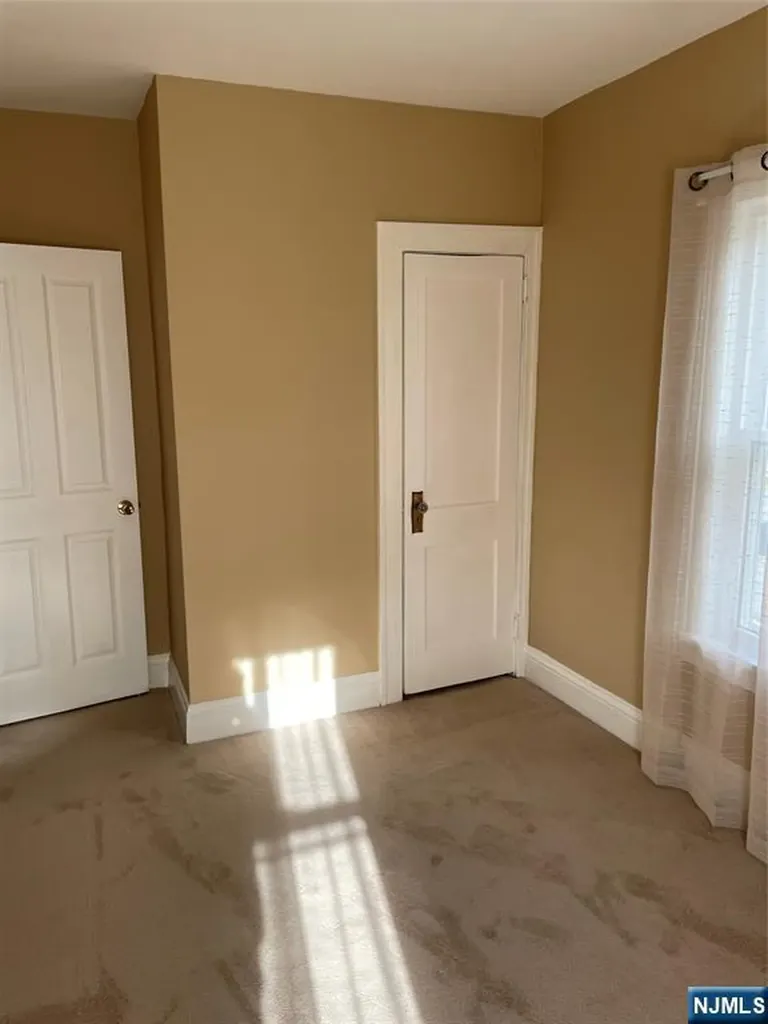 71 Gillespie Road Bloomfield NJ 07003