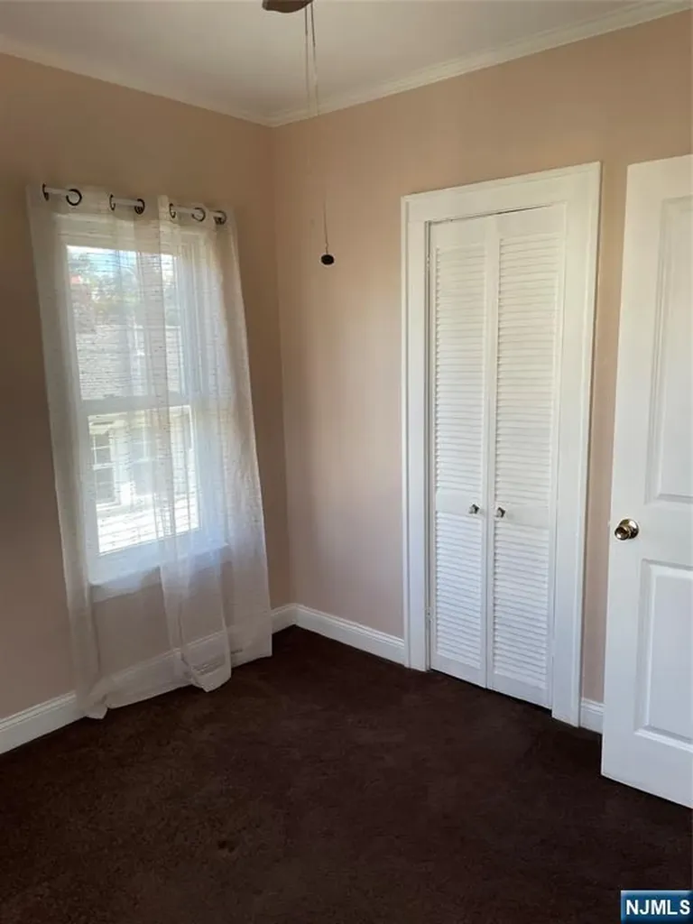 71 Gillespie Road Bloomfield NJ 07003