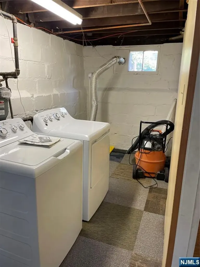 71 Gillespie Road Bloomfield NJ 07003