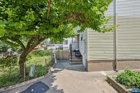 95-97 Caldwell Paterson NJ 07501