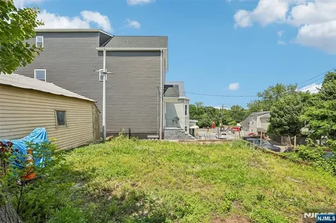 95-97 Caldwell Paterson NJ 07501