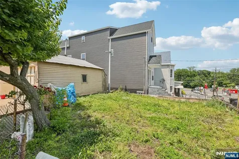 95-97 Caldwell Paterson NJ 07501