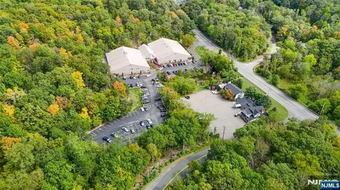 170 Kinnelon Road Kinnelon Borough NJ 07405