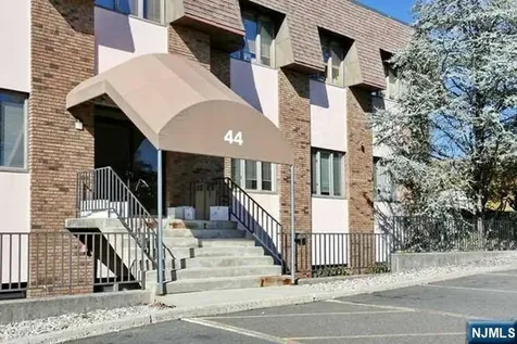 44 Godwin Avenue Midland Park NJ 07432