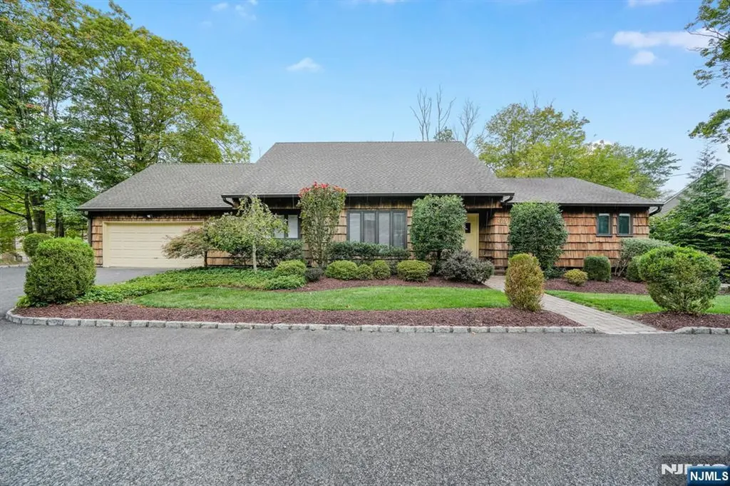 63 Passaic Valley Road Montville Township NJ 07045