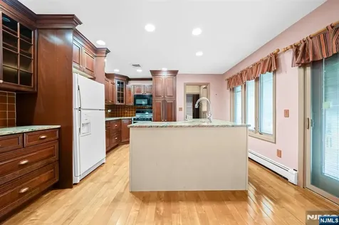 63 Passaic Valley Road Montville Township NJ 07045