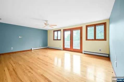 63 Passaic Valley Road Montville Township NJ 07045
