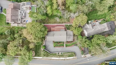 63 Passaic Valley Road Montville Township NJ 07045