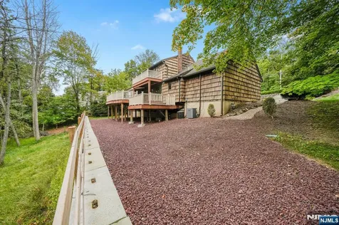 63 Passaic Valley Road Montville Township NJ 07045