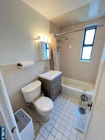 303 Hamilton Place Hackensack NJ 07601
