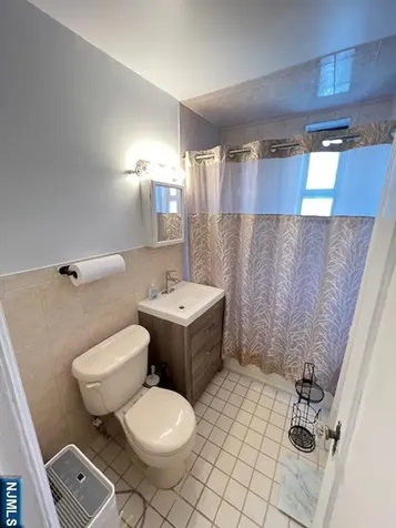 303 Hamilton Place Hackensack NJ 07601