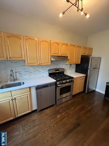 303 Hamilton Place Hackensack NJ 07601