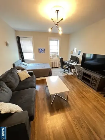303 Hamilton Place Hackensack NJ 07601