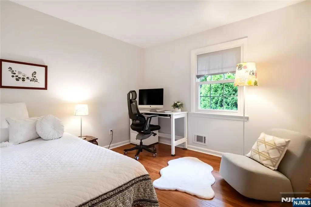 45 W Orchard Street Allendale NJ 07401