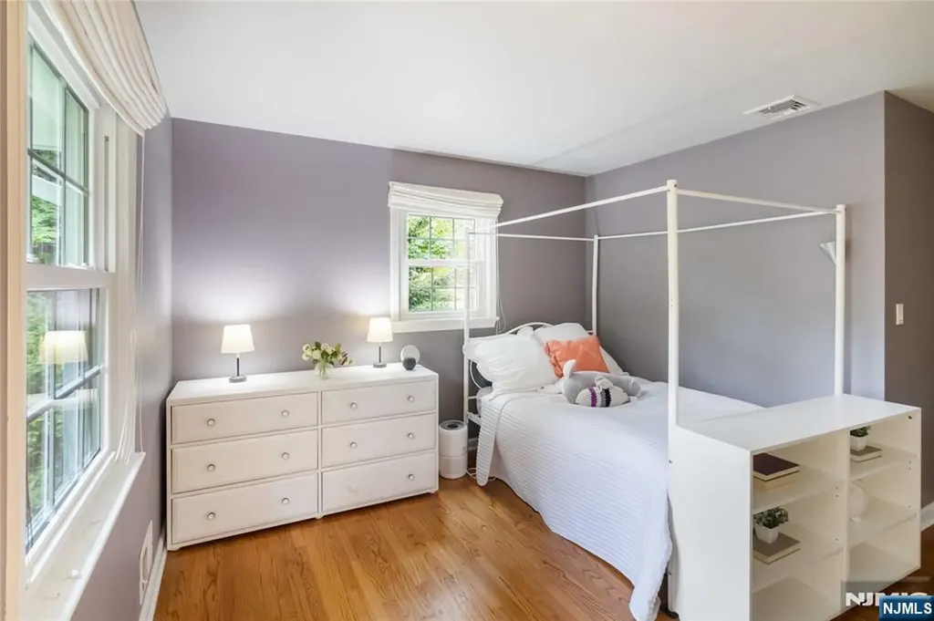 45 W Orchard Street Allendale NJ 07401