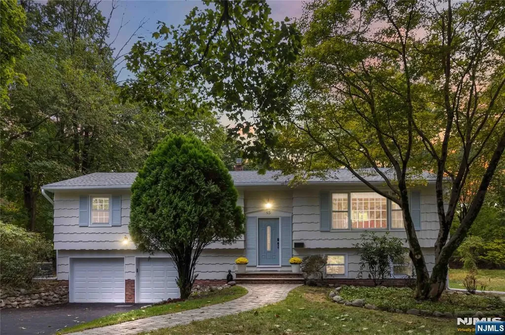 45 W Orchard Street Allendale NJ 07401