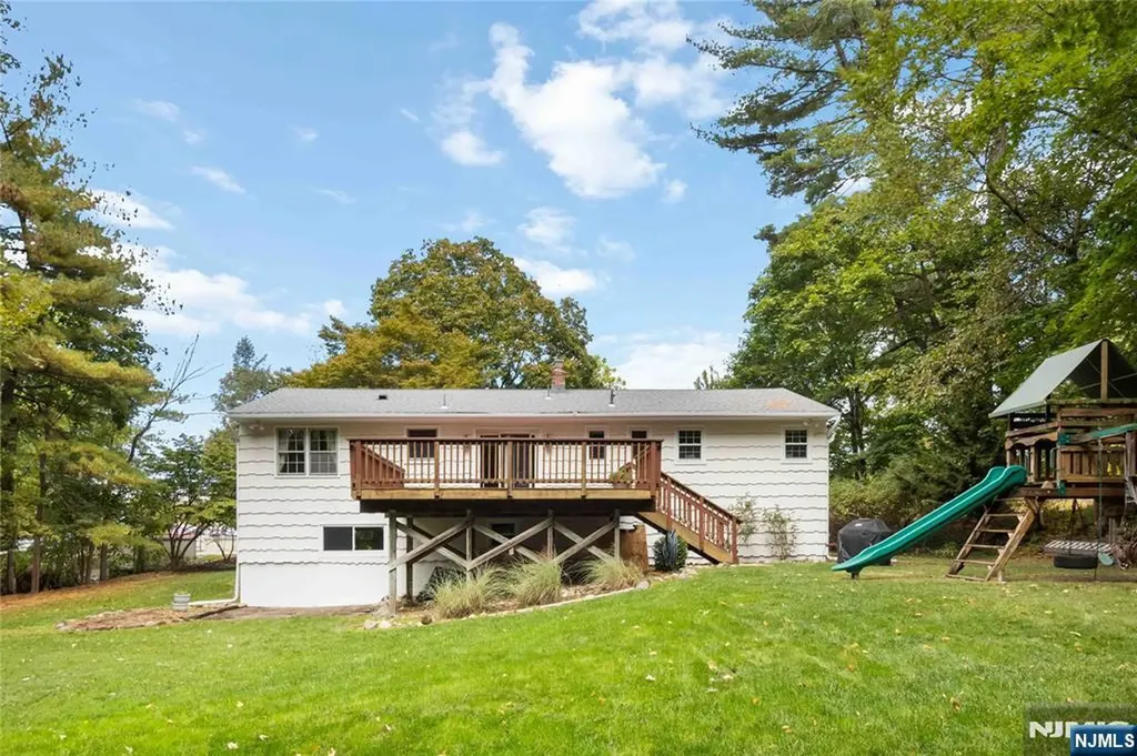 45 W Orchard Street Allendale NJ 07401