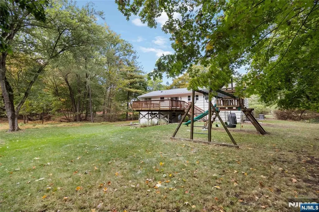 45 W Orchard Street Allendale NJ 07401