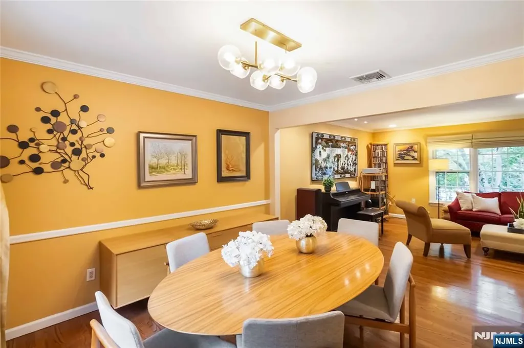 45 W Orchard Street Allendale NJ 07401