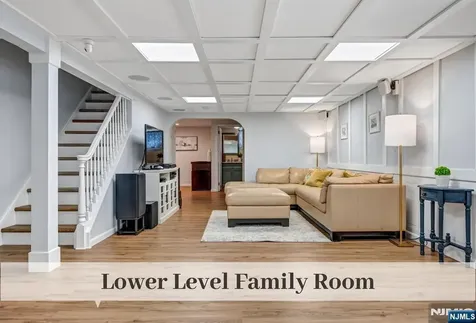 24 Red Rock Court Ridgewood NJ 07450