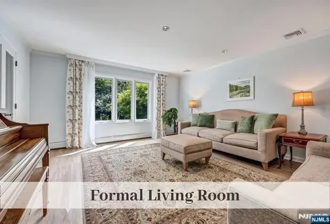 24 Red Rock Court Ridgewood NJ 07450
