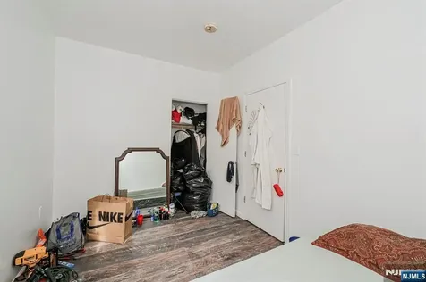 16 Alexander Street Newark NJ 07106