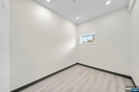 35 Pangborn Place Hackensack NJ 07601