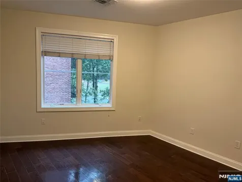 2001 Hudson Terrace Fort Lee NJ 07024