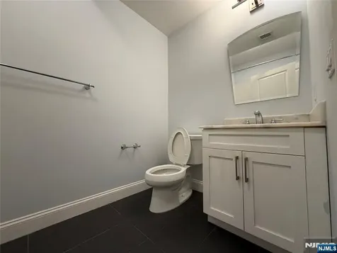 2001 Hudson Terrace Fort Lee NJ 07024