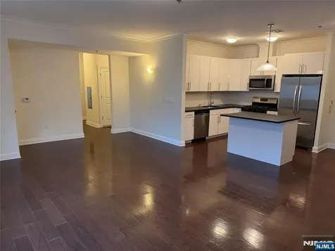 2001 Hudson Terrace Fort Lee NJ 07024
