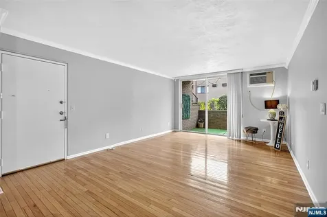 462 Liberty Street Little Ferry NJ 07643