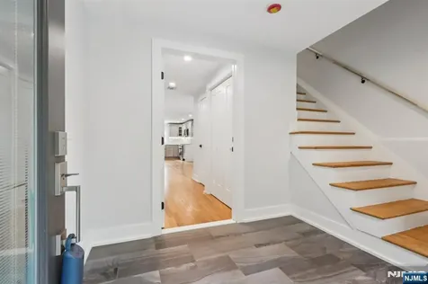 14 Redwood Street Bergenfield NJ 07621