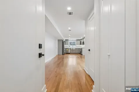 14 Redwood Street Bergenfield NJ 07621
