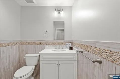 6 Old Orchard Drive Hawthorne NJ 07506