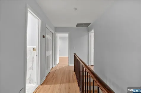 6 Old Orchard Drive Hawthorne NJ 07506
