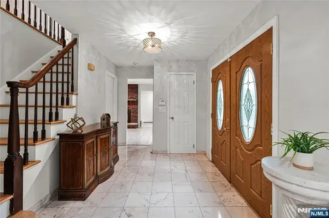 6 Old Orchard Drive Hawthorne NJ 07506