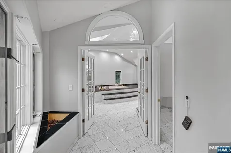 6 Old Orchard Drive Hawthorne NJ 07506
