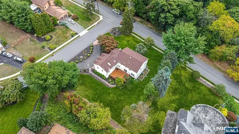 6 Old Orchard Drive Hawthorne NJ 07506