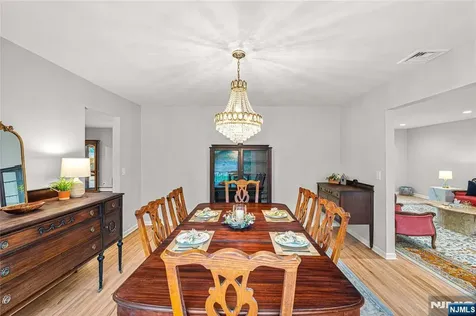 6 Old Orchard Drive Hawthorne NJ 07506