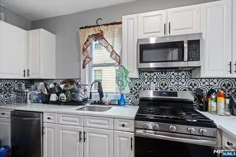 228 Madison Avenue Irvington NJ 07111