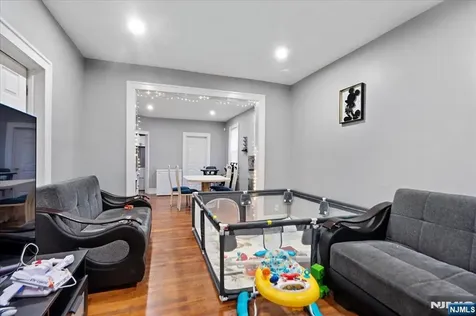 228 Madison Avenue Irvington NJ 07111