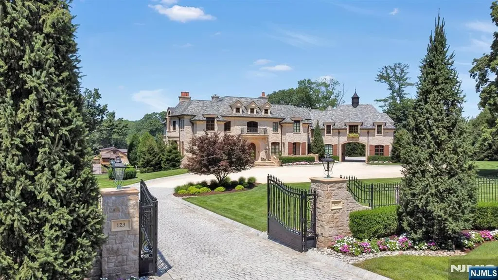 123 E Saddle River Road Saddle River NJ 07458