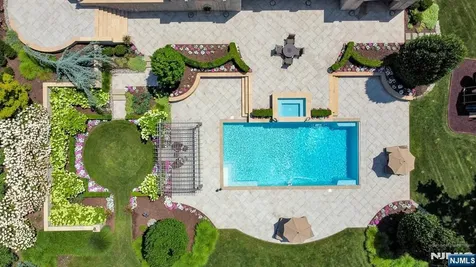123 E Saddle River Road Saddle River NJ 07458