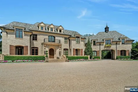 123 E Saddle River Road Saddle River NJ 07458