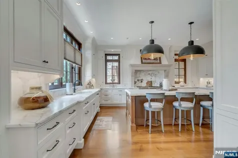123 E Saddle River Road Saddle River NJ 07458
