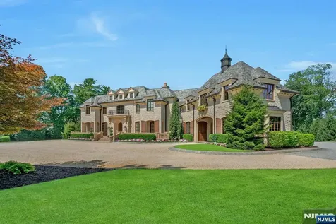 123 E Saddle River Road Saddle River NJ 07458