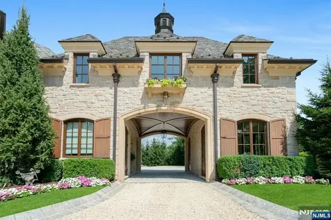 123 E Saddle River Road Saddle River NJ 07458