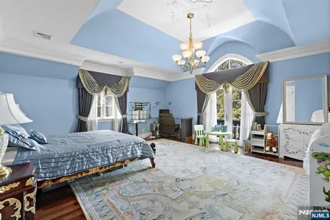 117 Truman Drive Cresskill NJ 07626