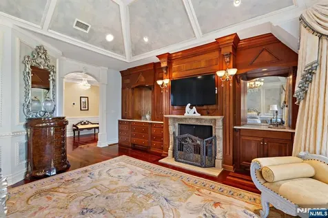 117 Truman Drive Cresskill NJ 07626
